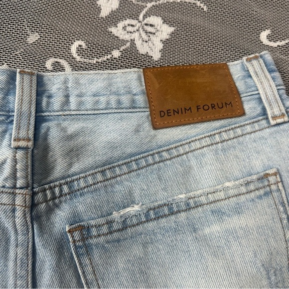 Aritzia Denim Forum The Yoko Denim Short Sz 26 - Picture 6 of 9
